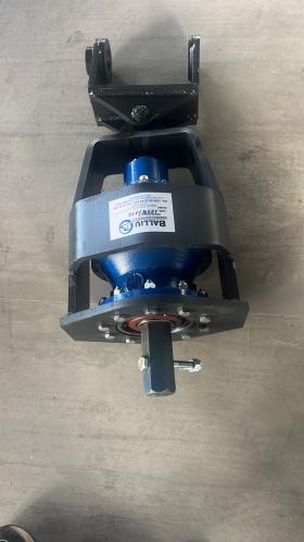 Hidromotor  Trivela LSD 30  për eskavator  8 ton e re